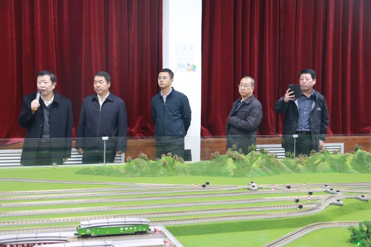 简篇-铁道运输专业委员会工作会议在贝博官网顺利召开